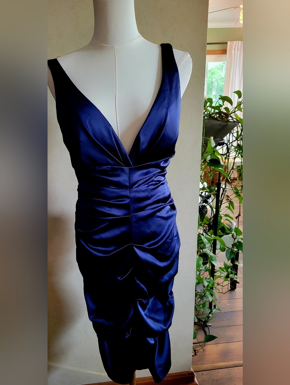 Escape Elegant Saphire Blue Satin V-Neck Ruched Women’s Dress